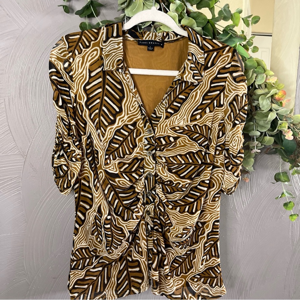 Jane + Delancey‎ Brown and Cream Leaf Pattern Button Down Blouse Top